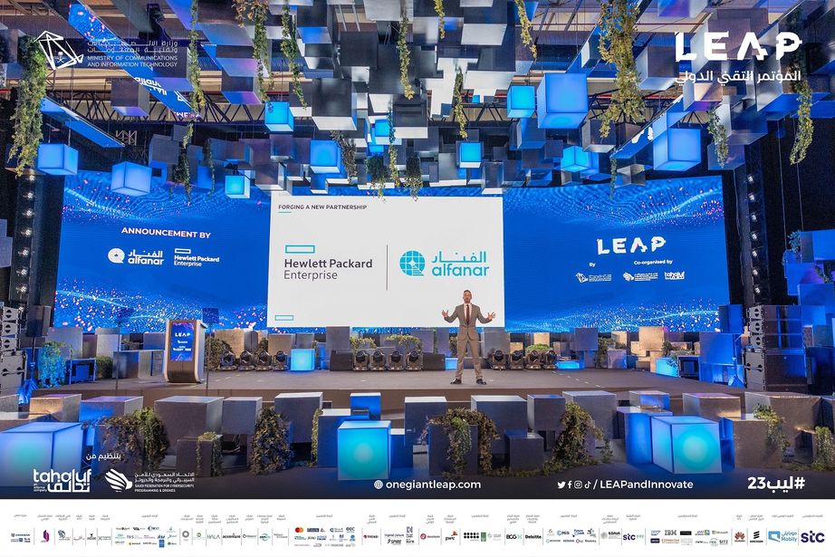 هيوليت باكارد إنتربرايز (Hewlett Packard Enterprise) تفتتح مقراً جديداً وموقعاً للإنتاج في الرياض